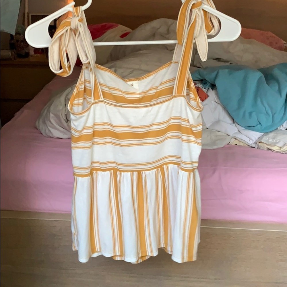 tank top - Picture 2 of 4